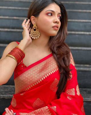 Vibrant crimson red silk blend saree with gold motifs 4