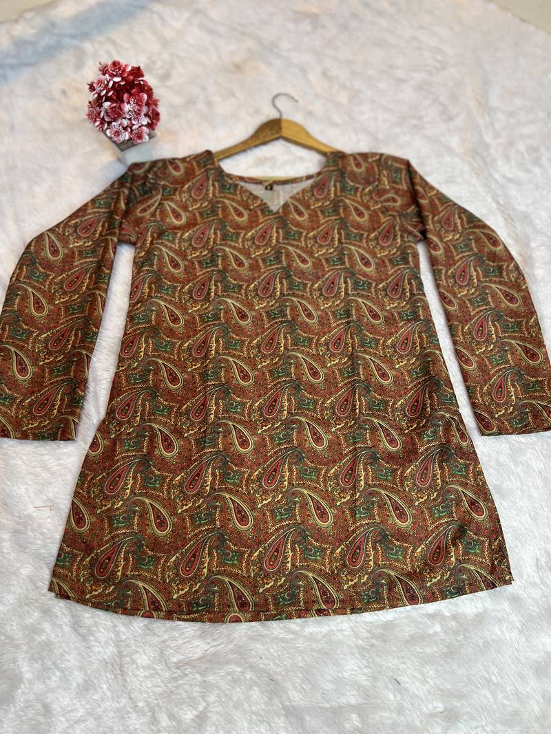 Trending floral digital print muslin silk tunic / stylish short kurti for grilish