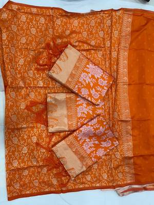 Radiant orange silk blend saree with exquisite gold brocade weave 4