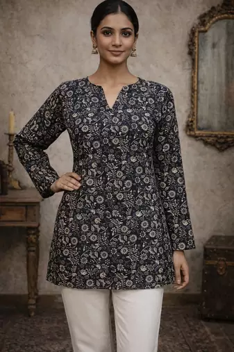 Trending floral digital print muslin silk tunic / stylish short kurti for grilish