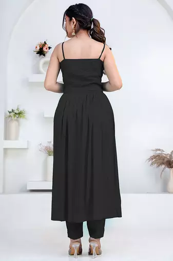 Black pintuck solid rayon stitched sleevless flared pant suit set