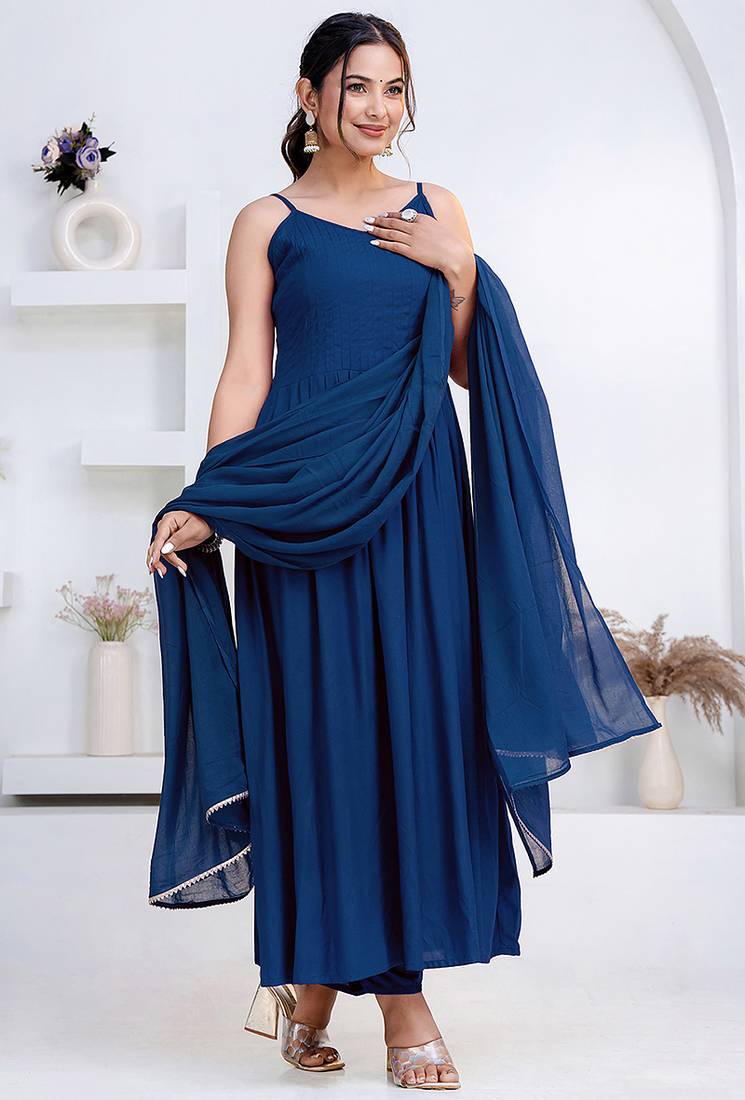 Blue pintuck solid rayon stitched sleevless flared pant suit set