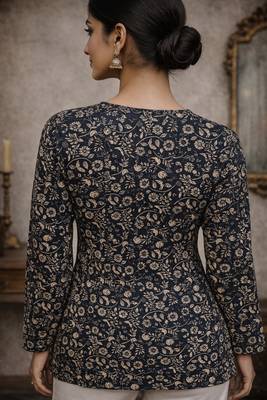  floral digital print muslin silk tunic / stylish short kurti for grilish 3