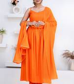 Orange pintuck solid rayon stitched sleevless flared pant suit set