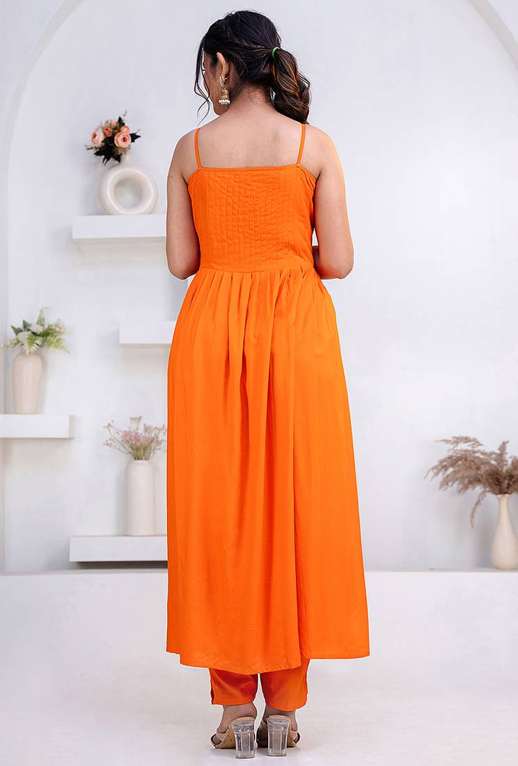 Orange pintuck solid rayon stitched sleevless flared pant suit set