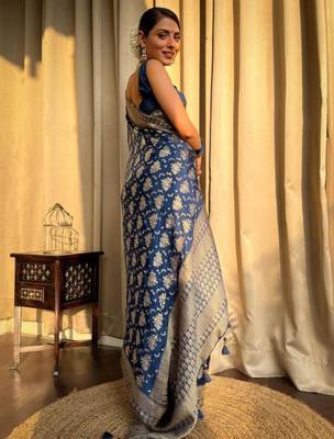 Navy blue silk blend saree 3
