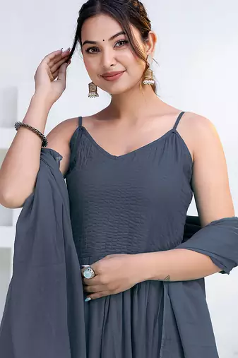 Grey pintuck solid rayon stitched sleevless flared pant suit set