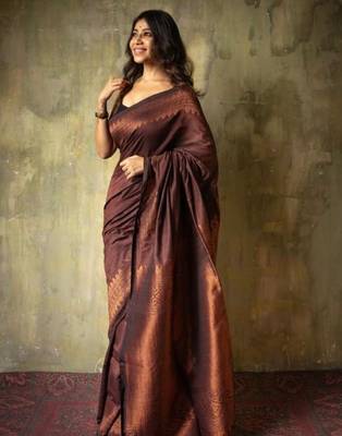 Chocolate brown silk blend saree with copper zari 3