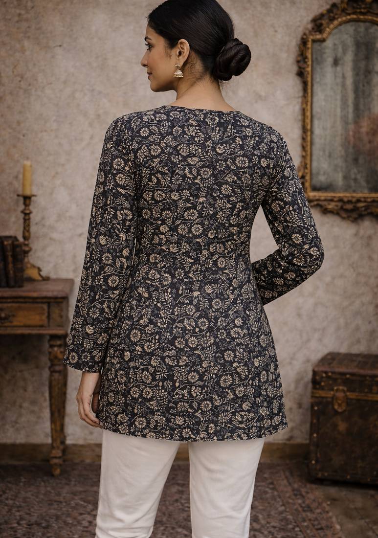 Trending floral digital print muslin silk tunic / stylish short kurti for grilish