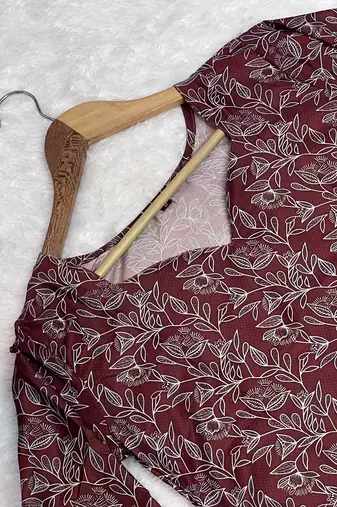  floral digital print muslin silk tunic / stylish short kurti for grilish