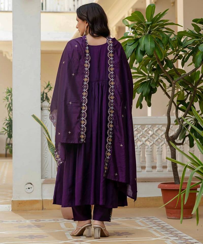 purple Color Embroidery Thread With Real Mirror Hand Work Viscose Roman Silk Kurta pant Set.