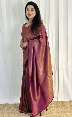 purple silk blend banarasi saree with unstitched blouse piece 3