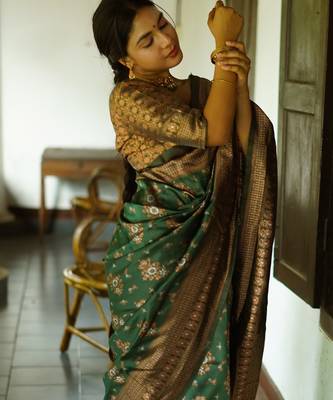 green silk blend banarasi saree with unstitched blouse piece 5