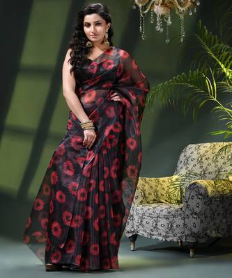 Women's printed organza sari trending rose leaf design fancy wedding saree for women 5