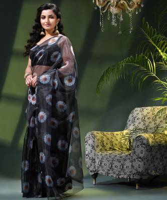 Women's printed organza sari trending rose leaf design fancy wedding saree for women 3