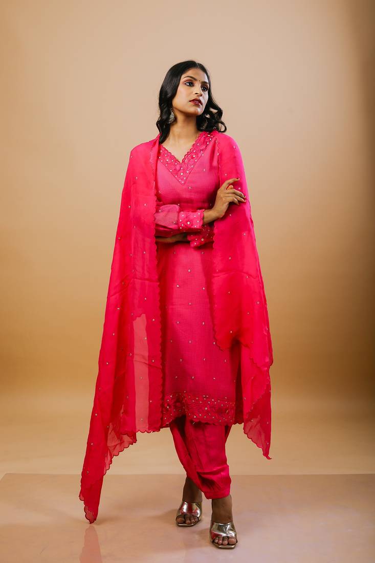 Fuchsia cotton blend embroidered kurta sets