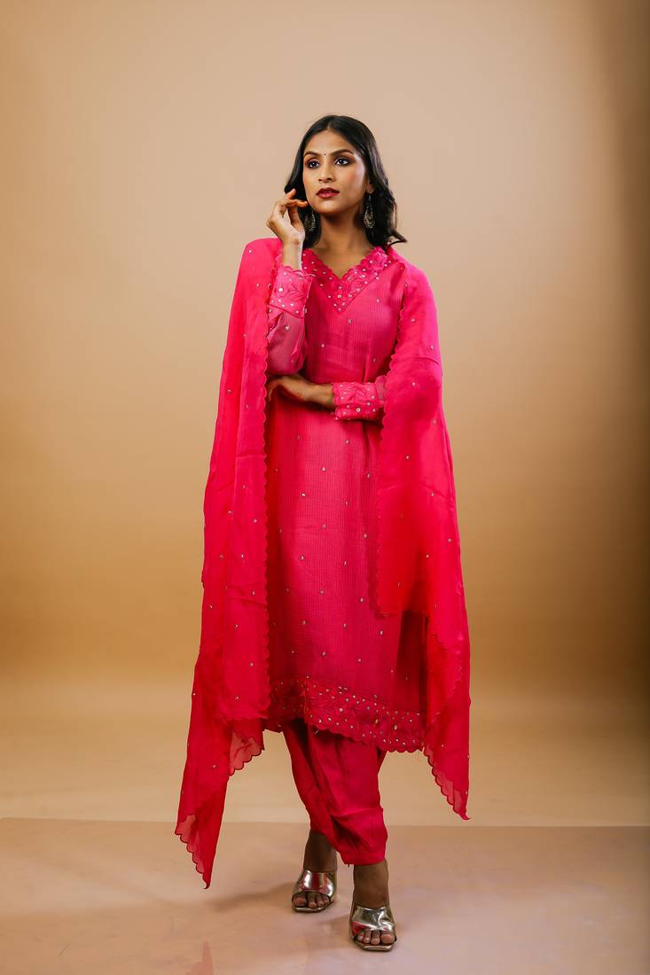 Fuchsia cotton blend embroidered kurta sets