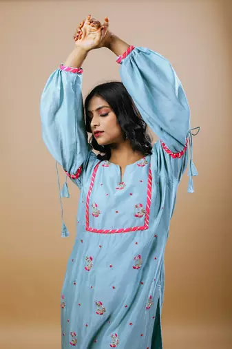 Blue chanderi embroidered kurta sets