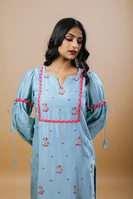 Blue chanderi embroidered kurta sets 3