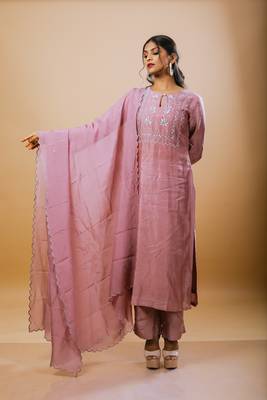 Light purple chanderi embroidered kurta sets 2