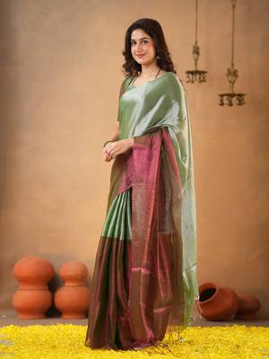 Green Pure Tissue Cotton Handloom South Indian Style Saree with Unstitched Blouse Piece 2