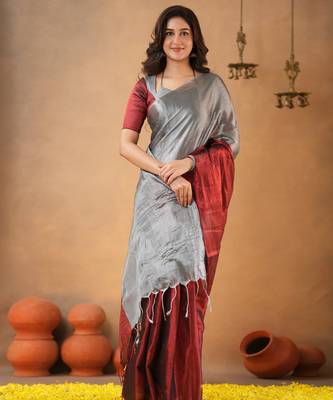 Silver Pure Tissue Cotton Handloom South Indian Style Saree with Unstitched Blouse Piece 1