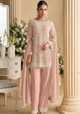 Baby pink palazzo set with beadwork and sequins. 1