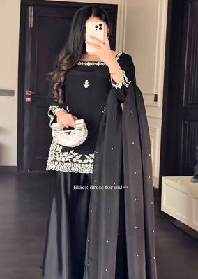 Black palazzo suit with white threadwork 3