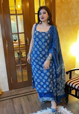 Navy blue printed kurta set 2