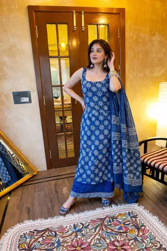 Navy blue printed kurta set