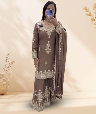 Brown embroidered kurta set 2