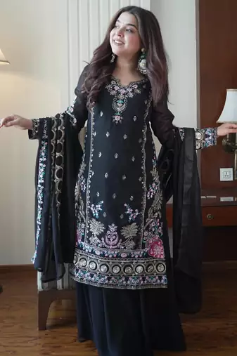 Black embroidered suit set