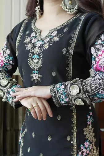 Black embroidered suit set