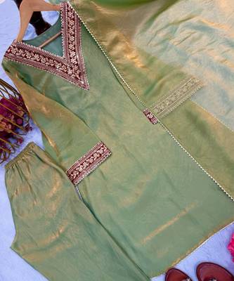 Light green embroidered kurta set 4