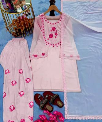 Baby pink floral printed suit set 3