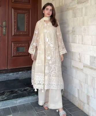 White embroidered kurta set 2