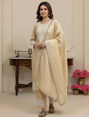 Cream embroidered suit set 1