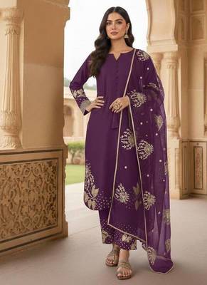 Plum embroidered kurta set 1