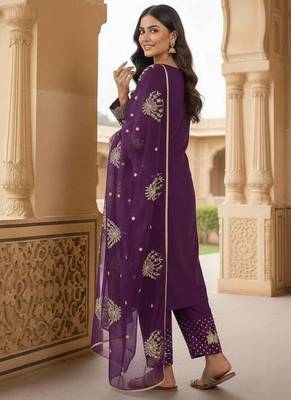 Plum embroidered kurta set 3