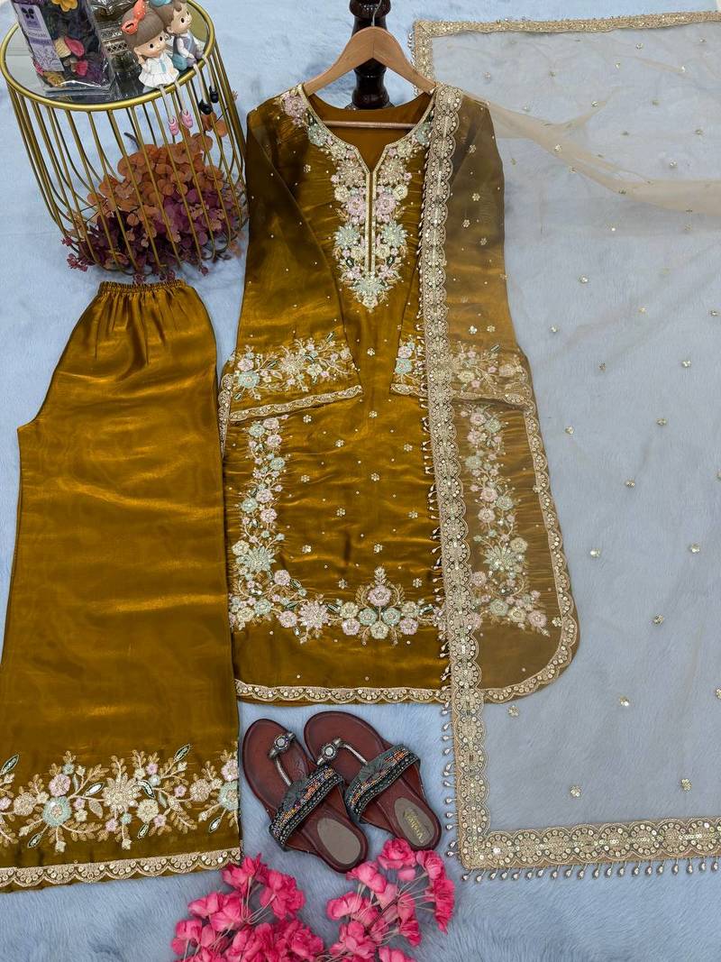 Gold floral embroidered set