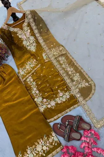 Gold floral embroidered set