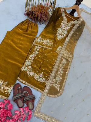 Gold floral embroidered set 3