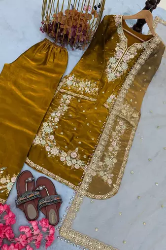 Gold floral embroidered set