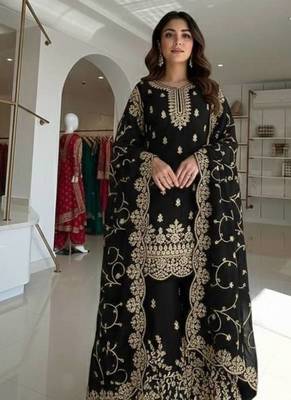 Black & gold premium suit 1