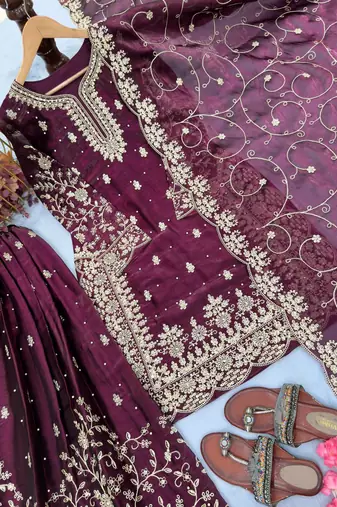 Purple embroidered set