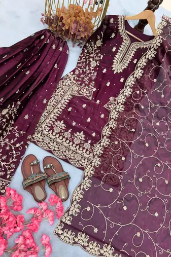 Purple embroidered set