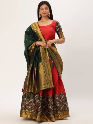 Beautiful South Indian Style ed Half Saree with Blouse and Banarasi Dupatta for Women 3