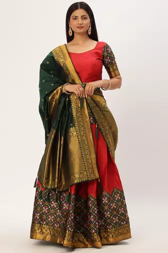Beautiful South Indian Style Semi-Stitched Half Saree with Blouse and Banarasi Dupatta for Women