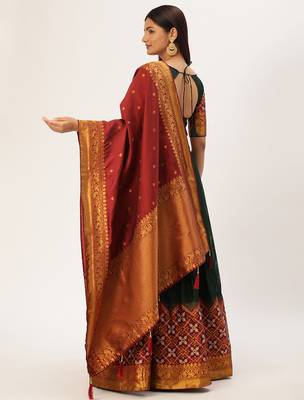 Beautiful South Indian Style ed Half Saree with Blouse and Banarasi Dupatta for Women 2
