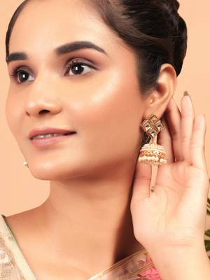 Gold-toned kundan square stud jhumka earrings with pearls 1